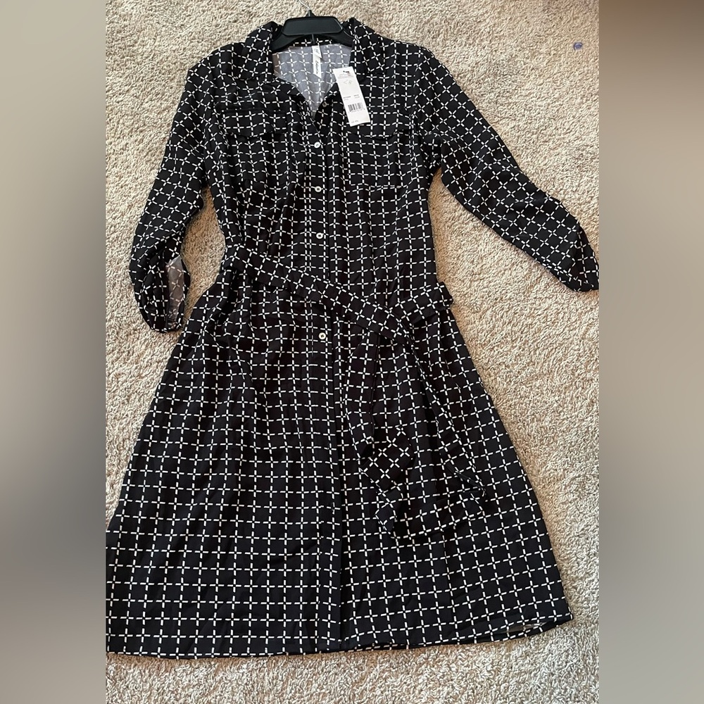 NWT Office Attire- Black and White Patterned Dress in size PXL
